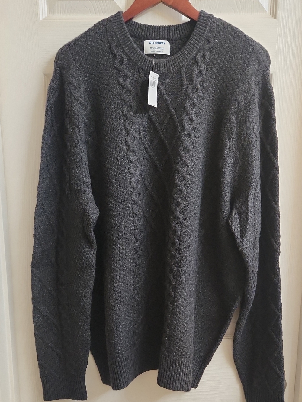 Old Navy Men's Dark Grey Cable Crewneck Sweater